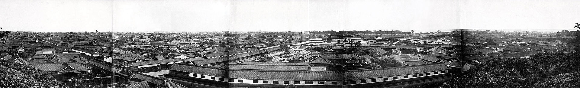 Panorama_of_Edo_bw.jpg