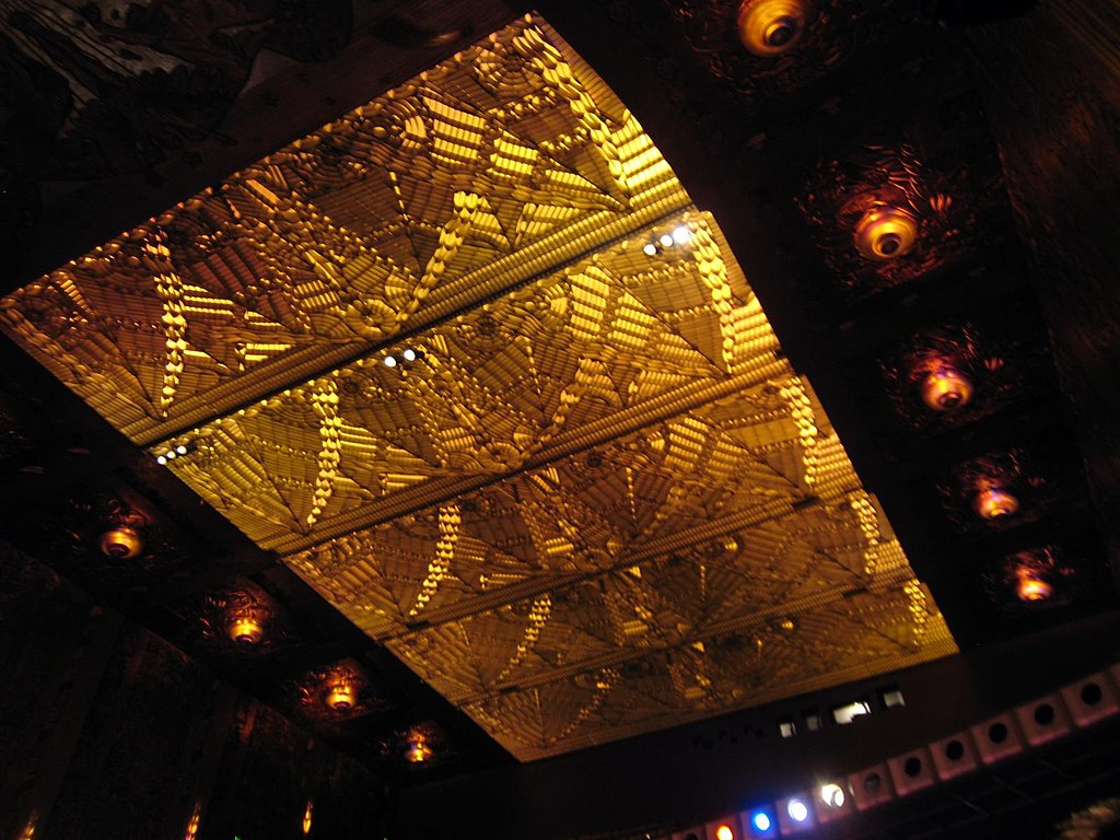 Paramount_Theatre_interior_4,_Oakland.jpg