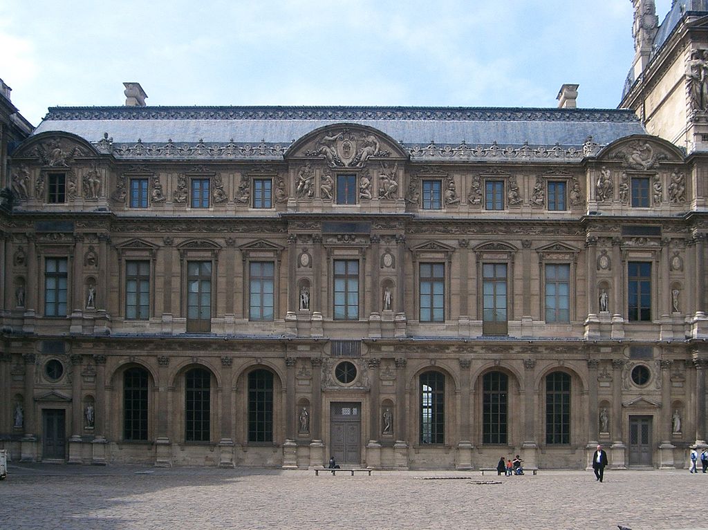 Paris_75001_Cour_Carrée_Louvre_Aile_Lescot_01a_frontal.jpg