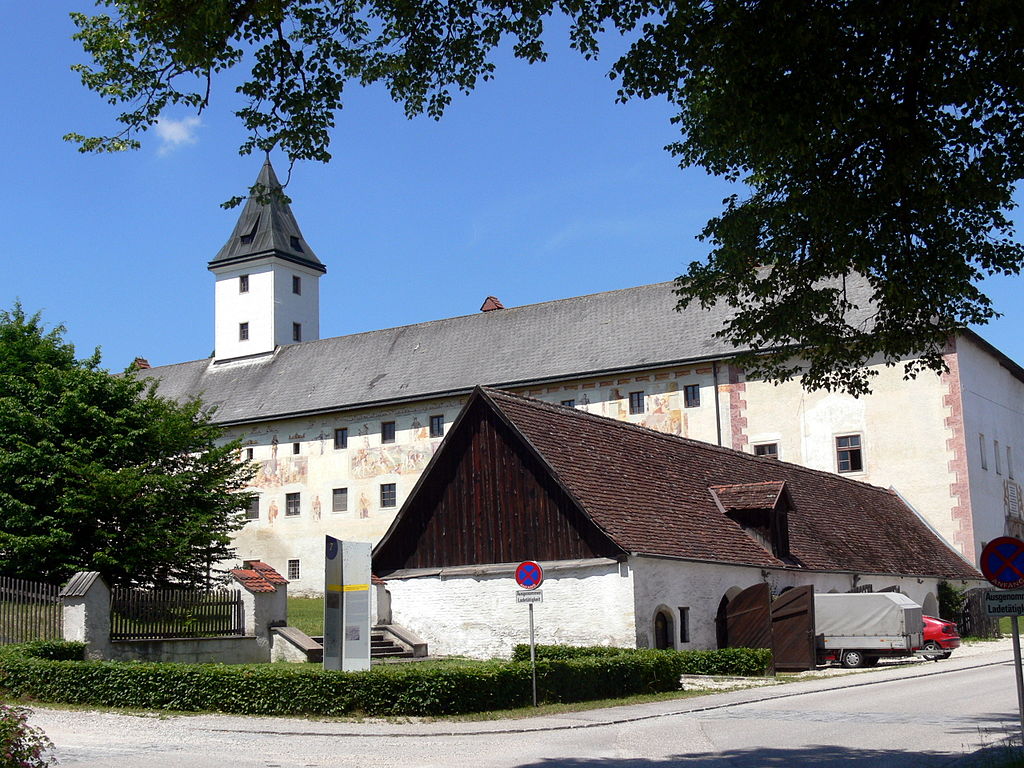 Parz_-_Schloss_1.jpg