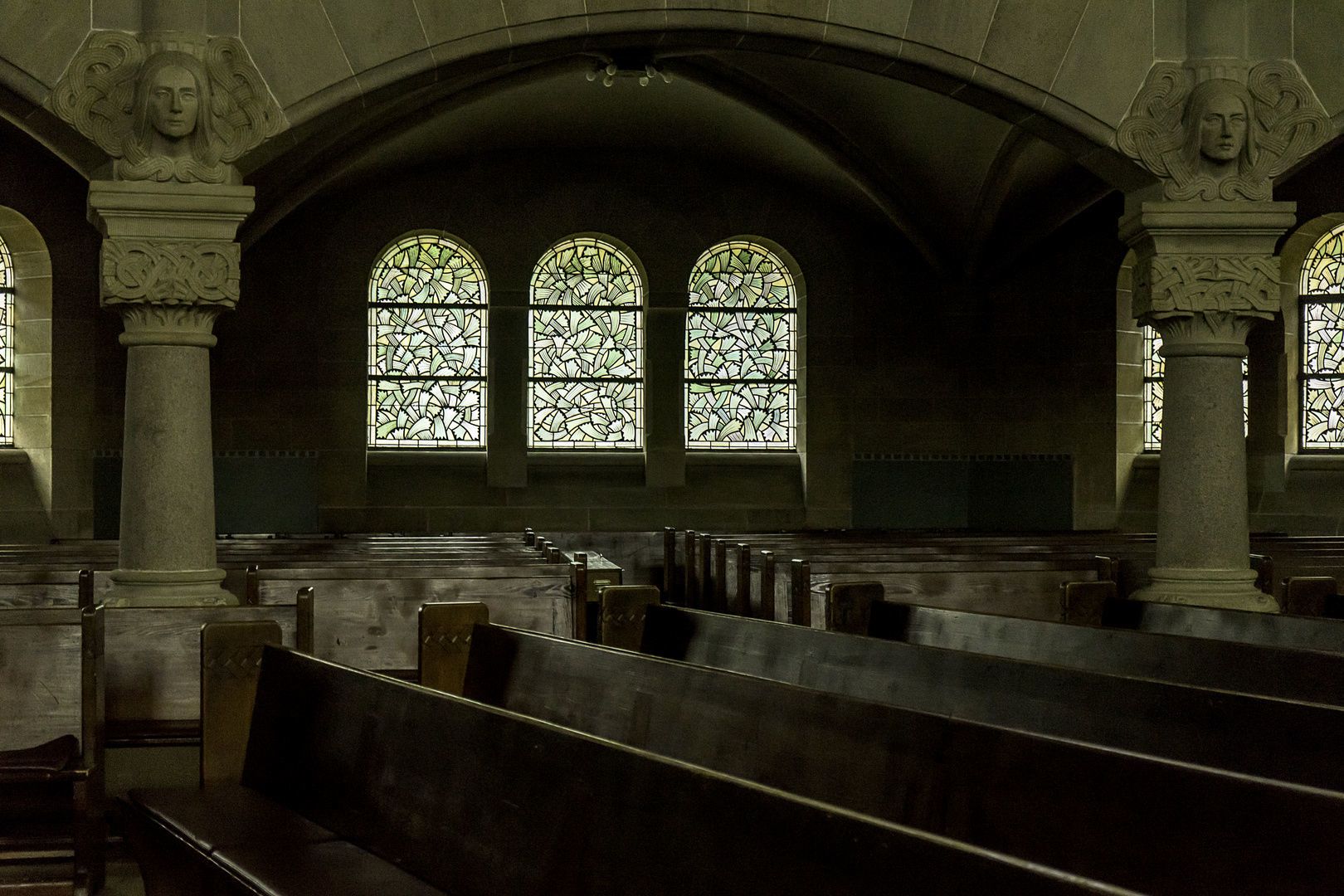paulskirche-in-basel-innenraum-01-d040bcfc-f6a5-42f2-9760-8841c31ac4d0.jpg