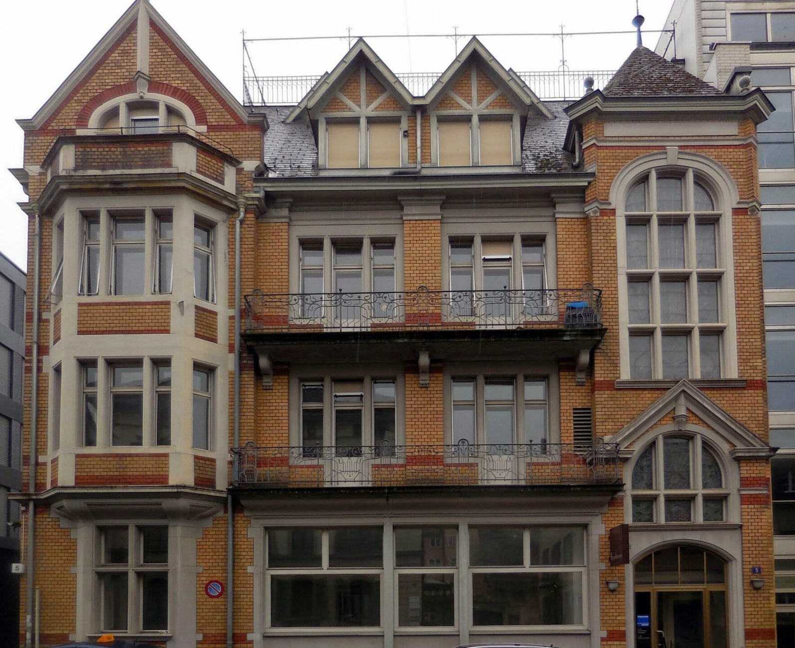 Paulstrasse 5 (Ernst Georg Jung &amp; Otto Bridler 1899) (1).jpg