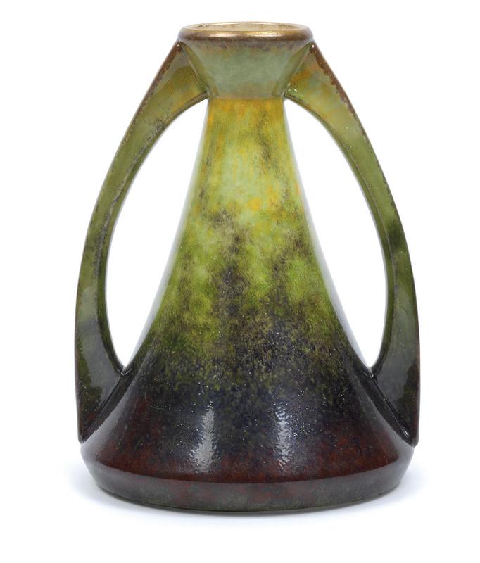 peter-behrens-vase-mit-henkeln-entwurf-1901-ausfuehrung-franz-antonв-mehlem-bonn-201445.jpg