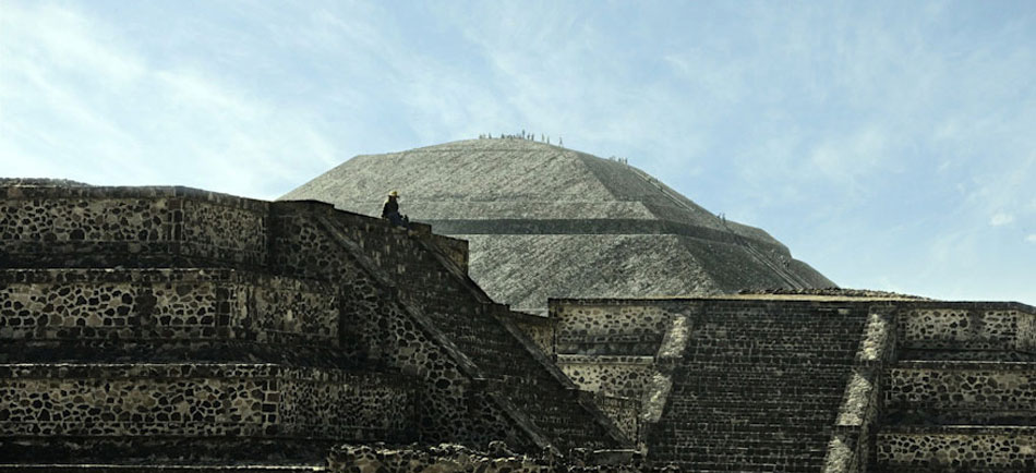 photoEscudo_EDOMEX_Teotihuacan_Ex_cdmex_teotihuacan.jpg