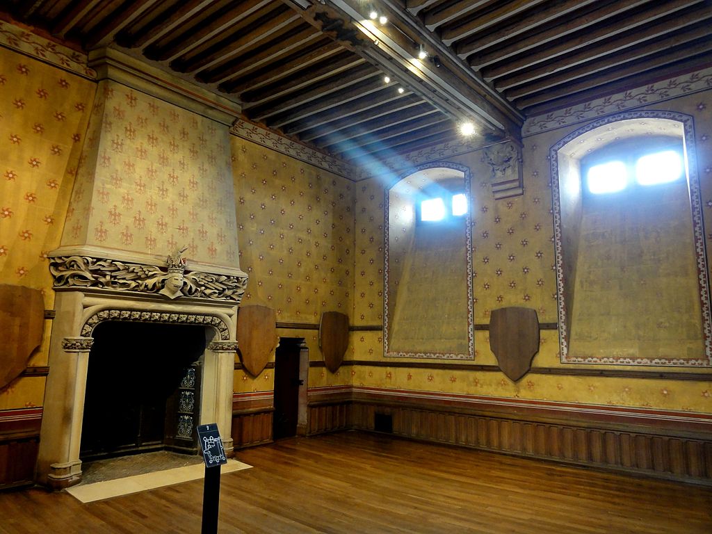Pierrefonds_(60),_château,_salle_des_Chasses_3.jpg