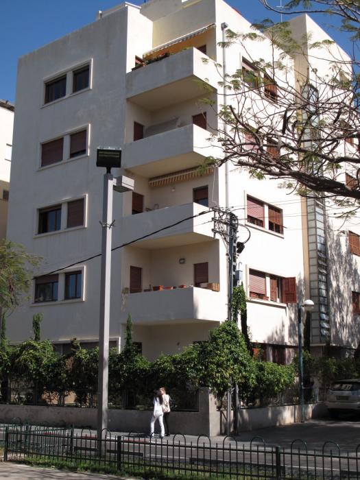 PikiWiki_Israel_1008_Bauhouse_באוהאוס.JPG