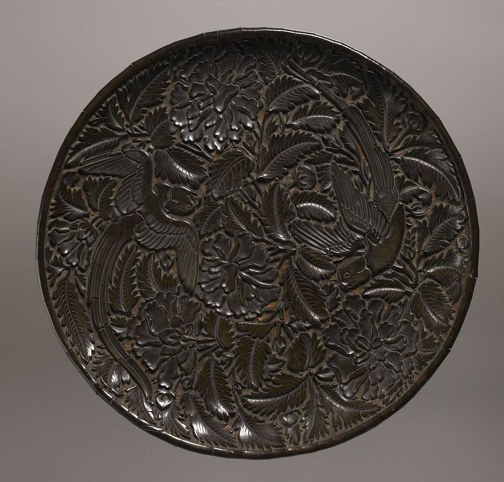 Plate;_Yuan_Dynasty;_Lacquer,_wood,_and_fabric.jpg