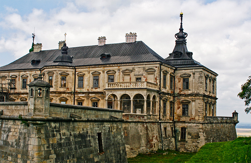 podhorce-zamek214150999350.jpg