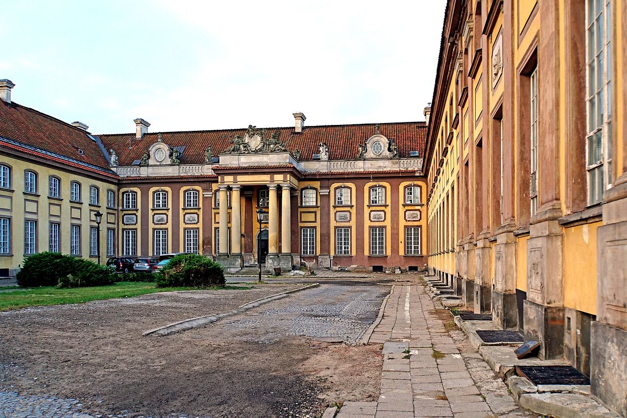 Poland-00801_-_Branicki_Palace_(30848349190).jpg