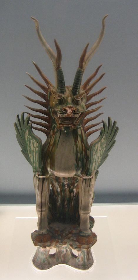 Polychrome_glazed_pottery_statue_of_tomb_guardian_beast,_Tang_618-907,_Shanghai_Museum (1).jpg
