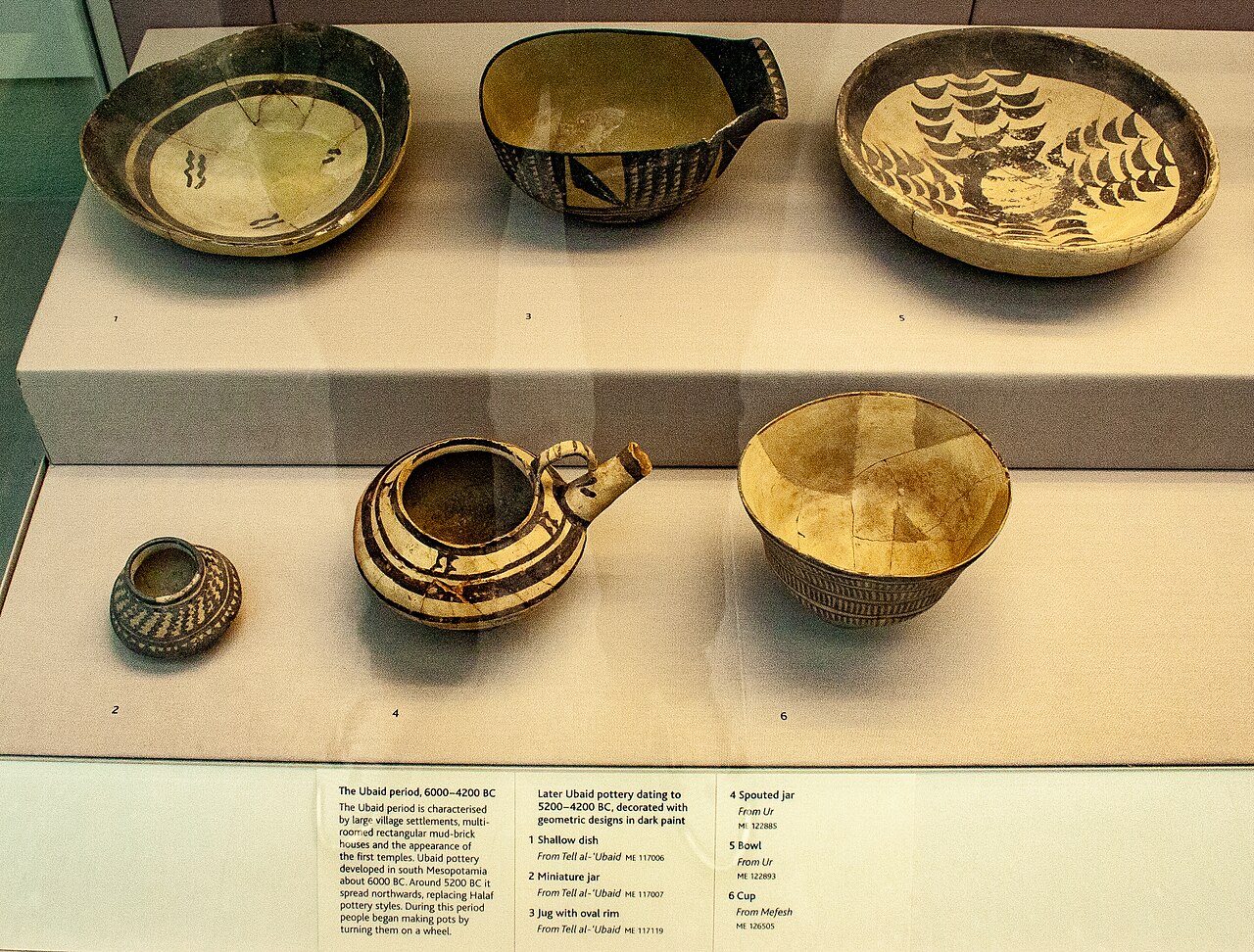 Pottery_from_the_Ubaid_period.jpg