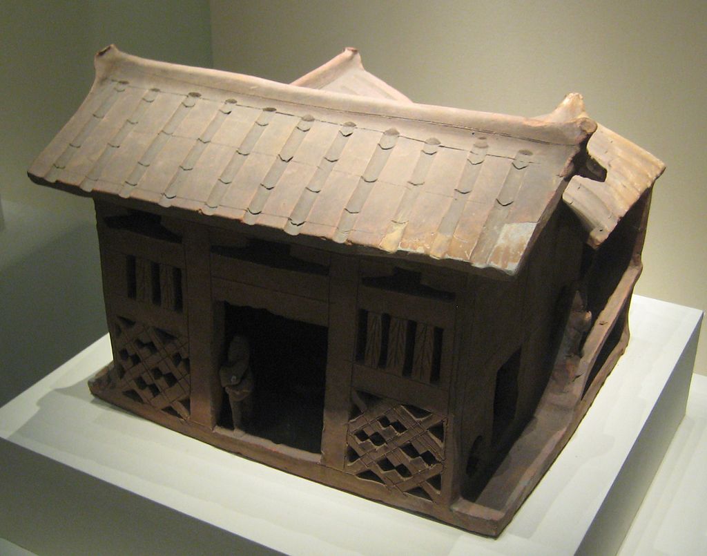 Pottery_three-sided_courtyard_house.jpg