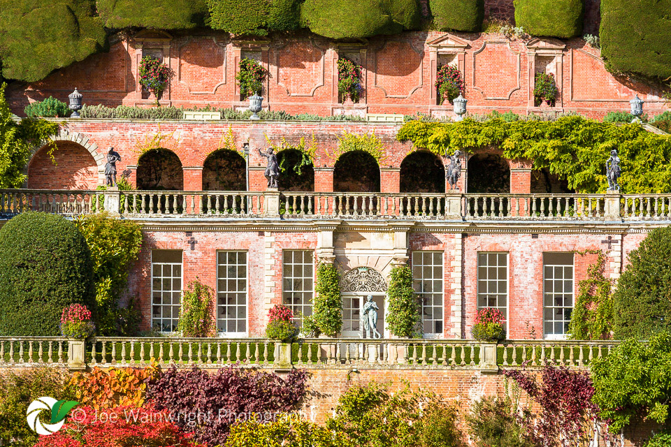 powis-castle-terraces-detail-2.jpg