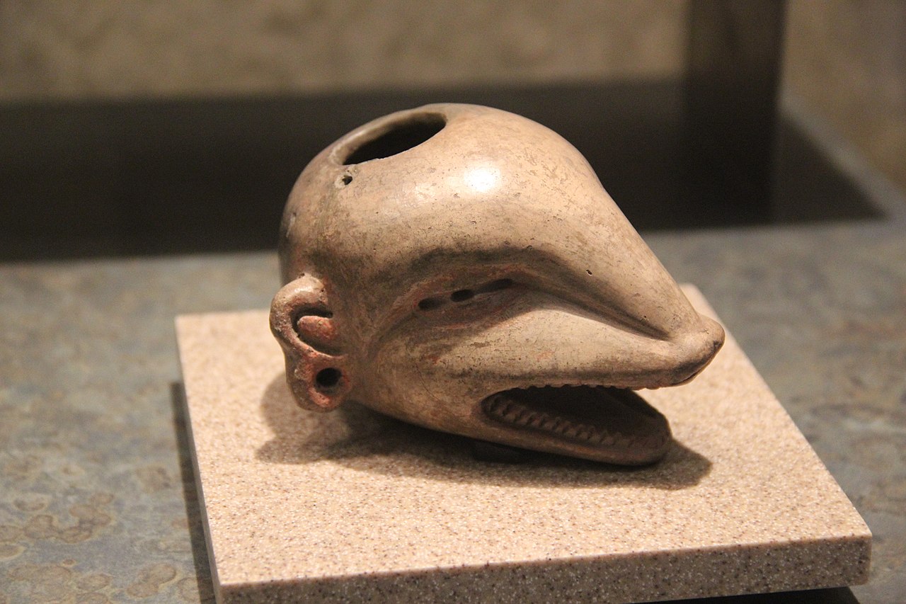 Preclassic_Central_Mexican_Ceramic_Animal-shaped_Vessel_(9777668145).jpg