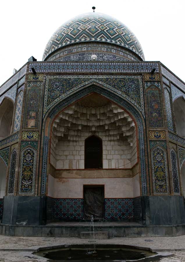 Qadam_Ghah_Mosque_(3).jpg