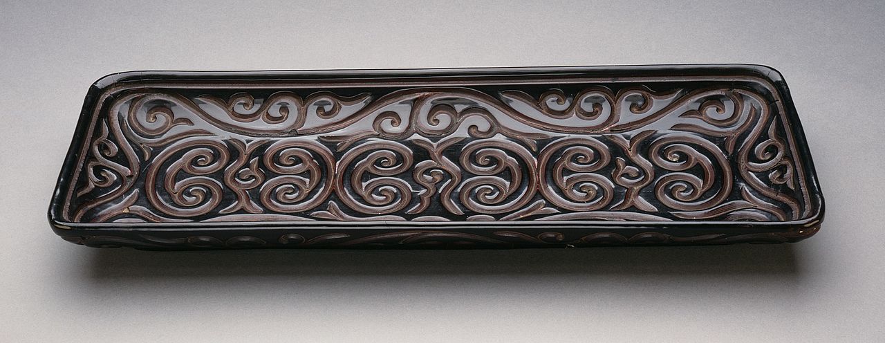 Rectangular_Tray_(Changfang_Pan)_with_Sword-Pommel_Pattern_LACMA_M.79.89.2.jpg