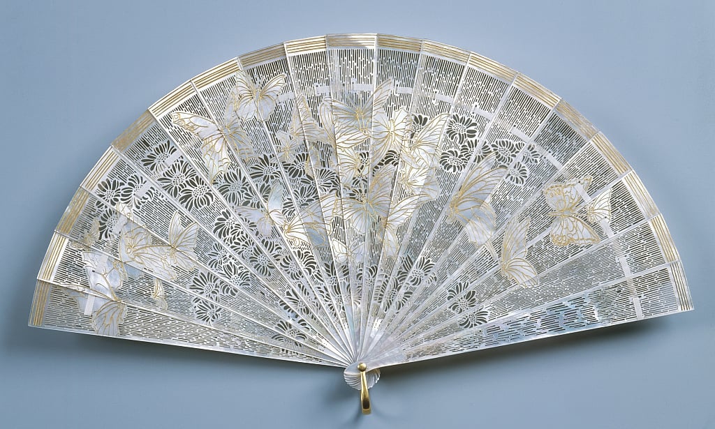 Rene_Jules_Lalique_-_Fan_c_1900_-_(MeisterDrucke-762344).jpg