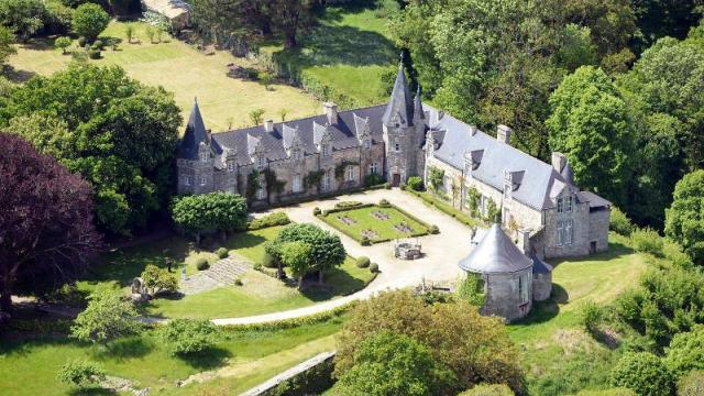 rochefort-en-terre-un-fonds-de-250-000-eu-pour-les-travaux-du-chateau.jpg