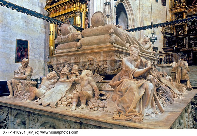 royal-mausoleby-domenico-fancelli-in-royal-chapel-.jpg