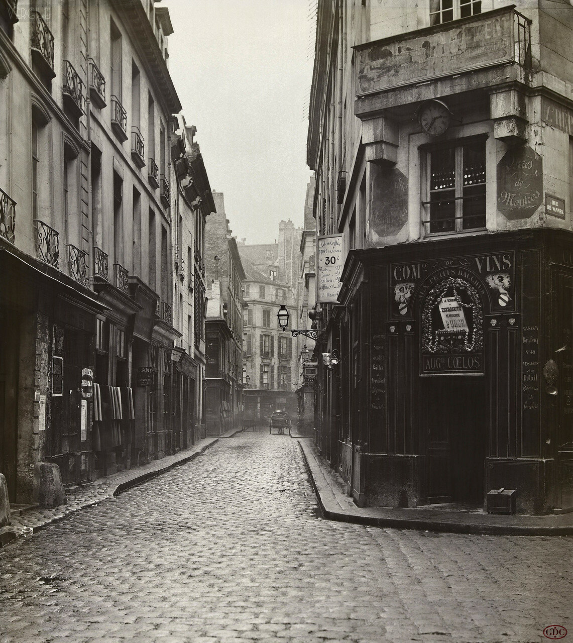 Rue des Deux Écus, c. 1866.jpg