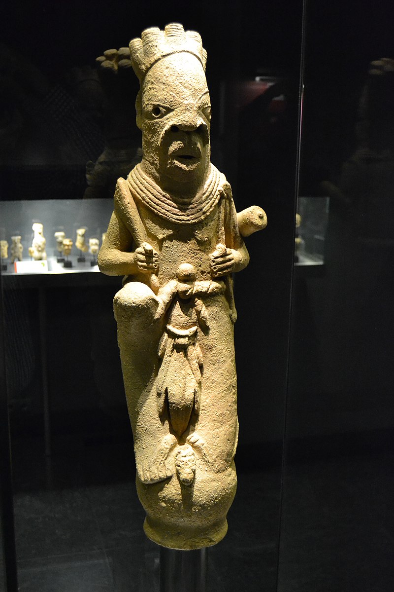 Sala_Renacimiento,_Museo_de_Arte_Africano_(35181706242).jpg