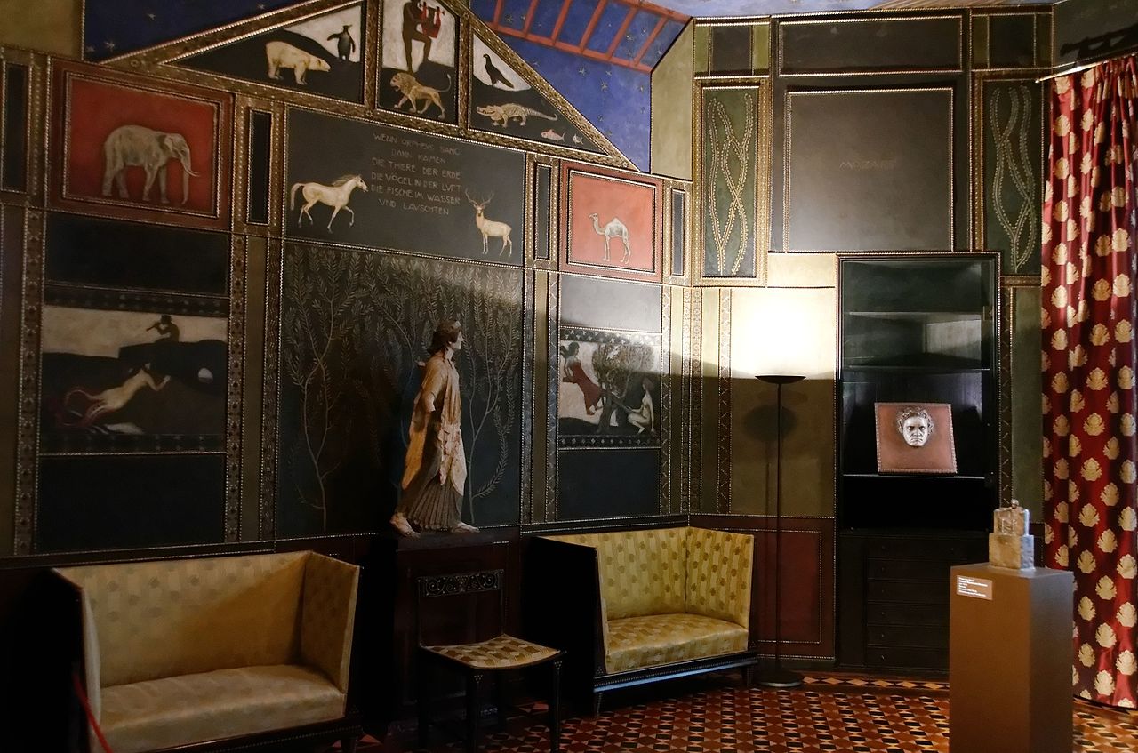 Salon_1_Villa_Stuck_Munich.jpg