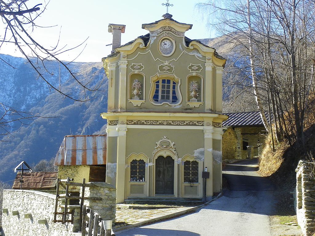 Santuario_di_Sant'Anna_presso_Prea.jpg