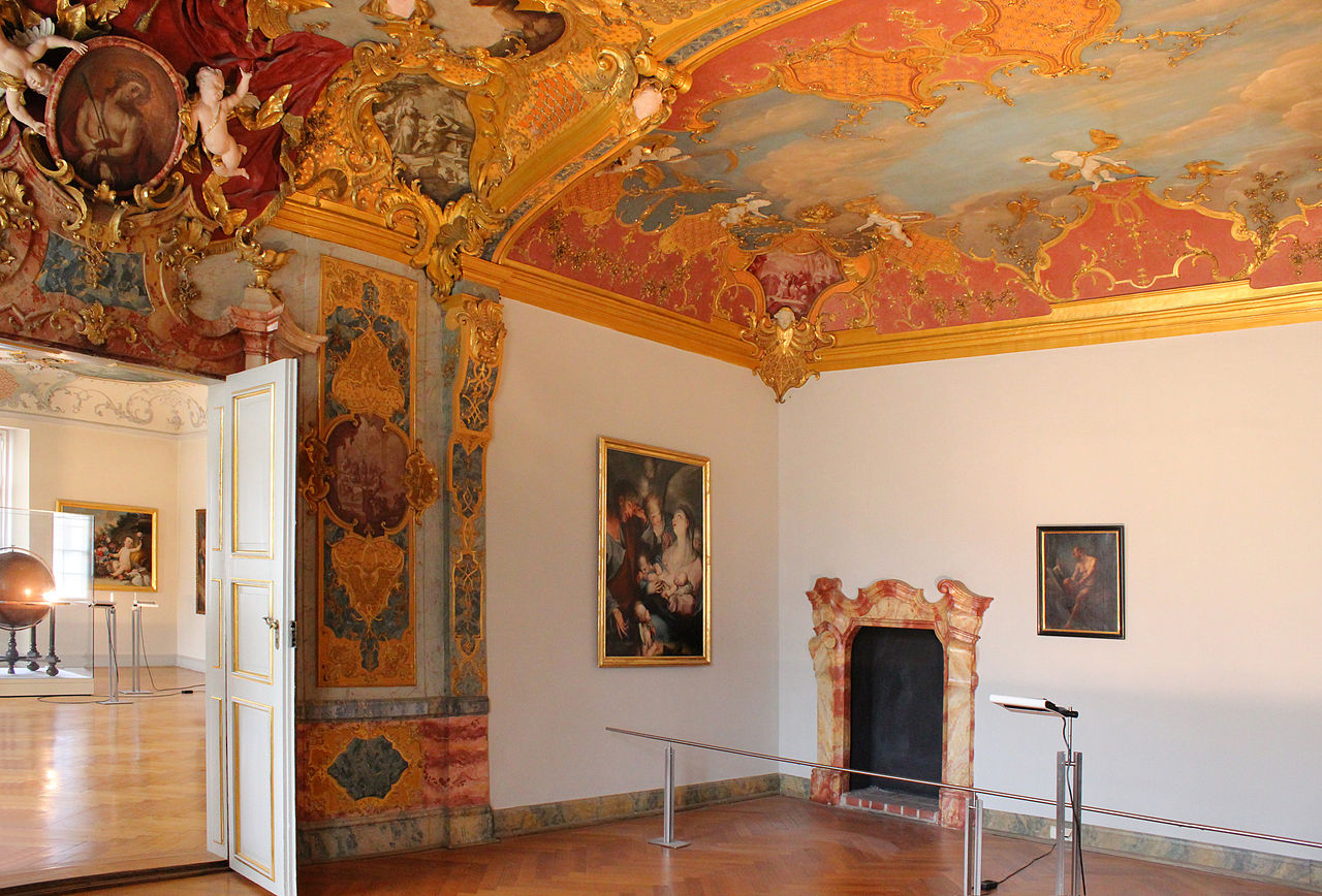 Schlafzimmer_Residenz_Kempten_(1)_retouched.jpg