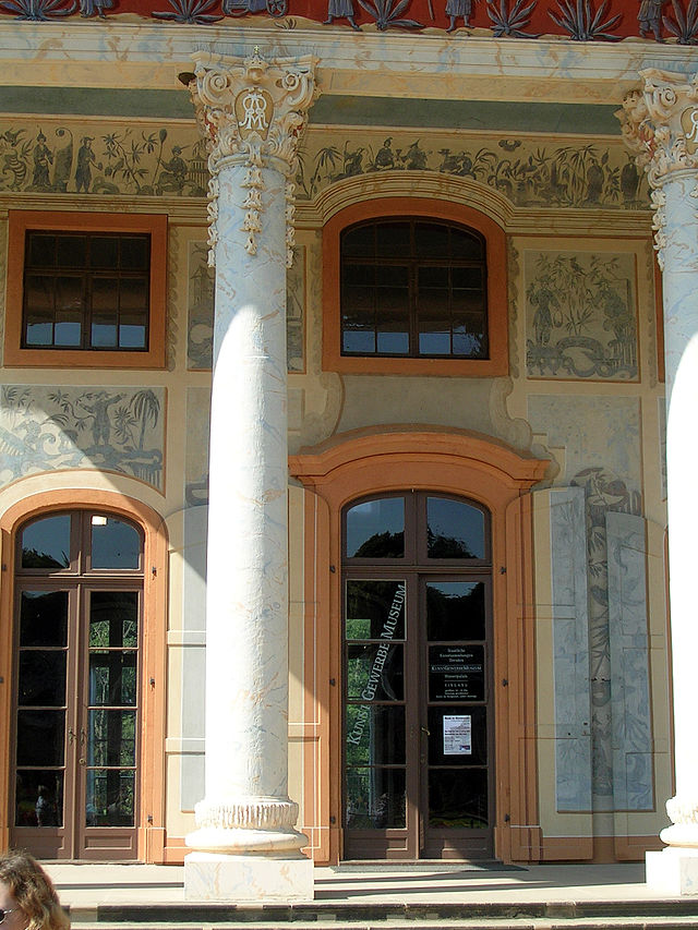 Schloss_Pillnitz_Detail5.jpg