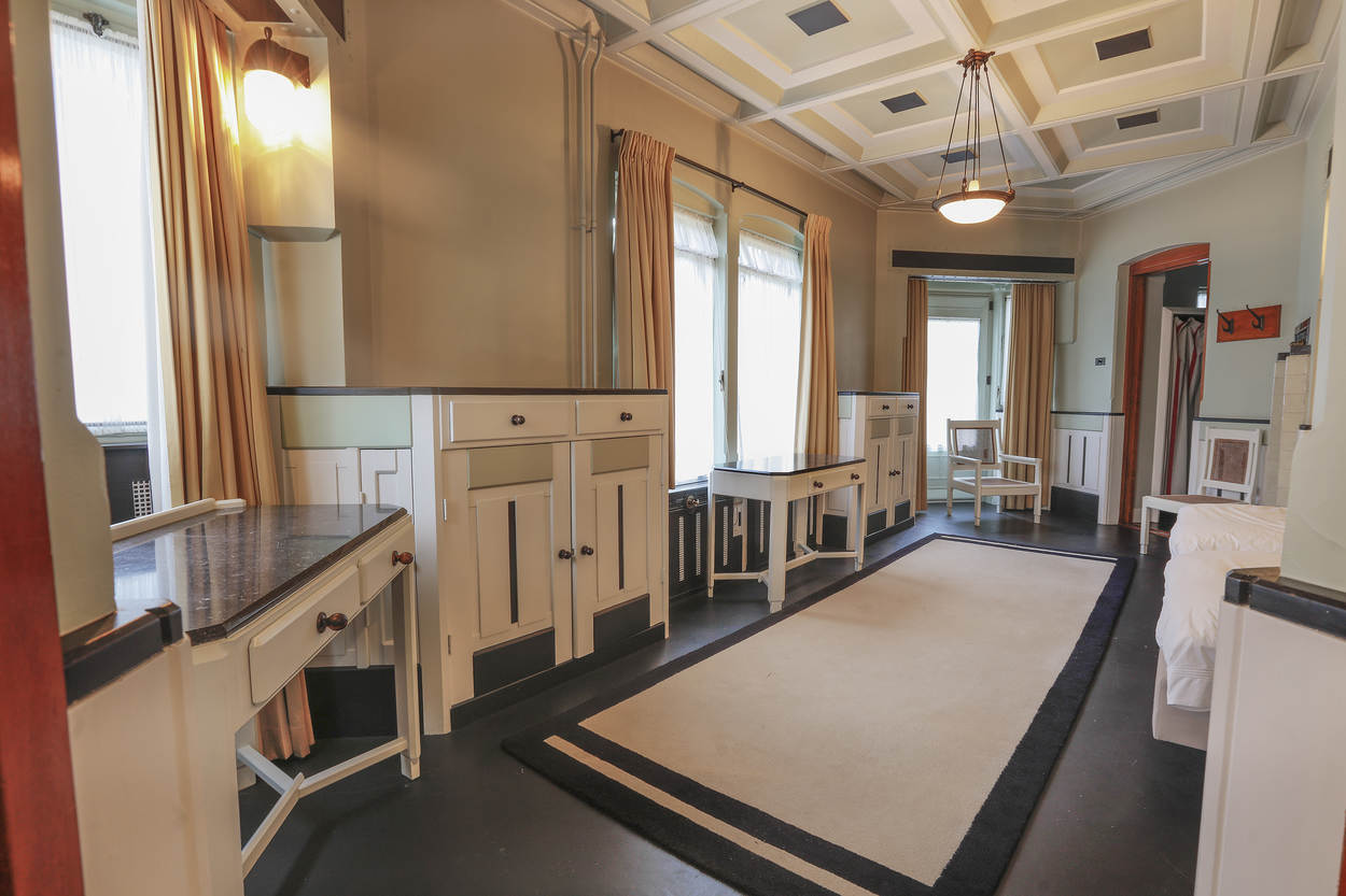 slaapkamer-in-jachthuis-st-hubertus_fotograaf_rob_acket.jpg