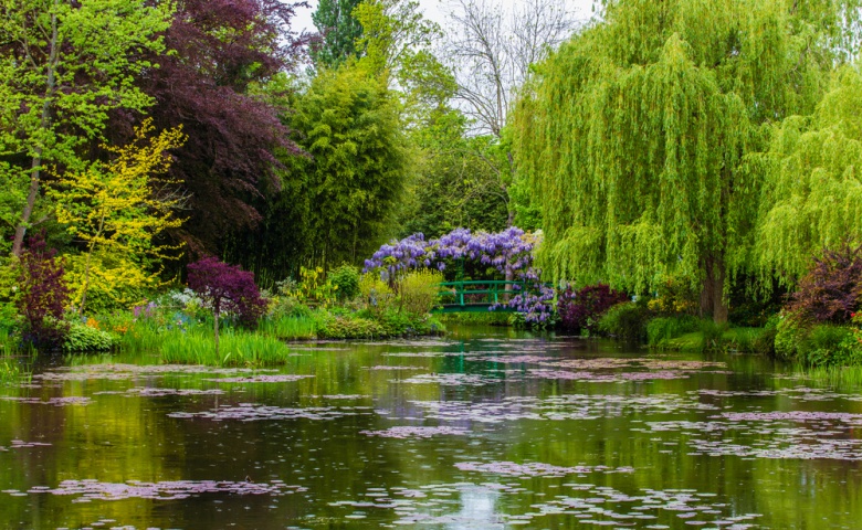 slide_Giverny2.jpg