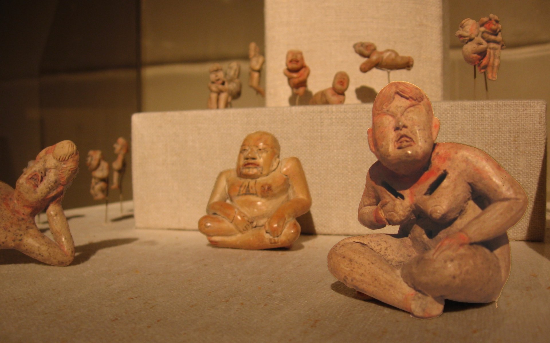 Small_Olmec_Figurines_(Met).jpg