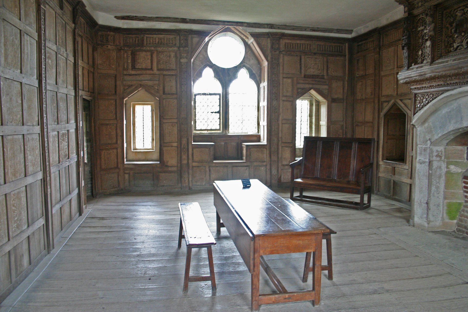 Solar_of_Stokesay_Castle,_2006.jpg