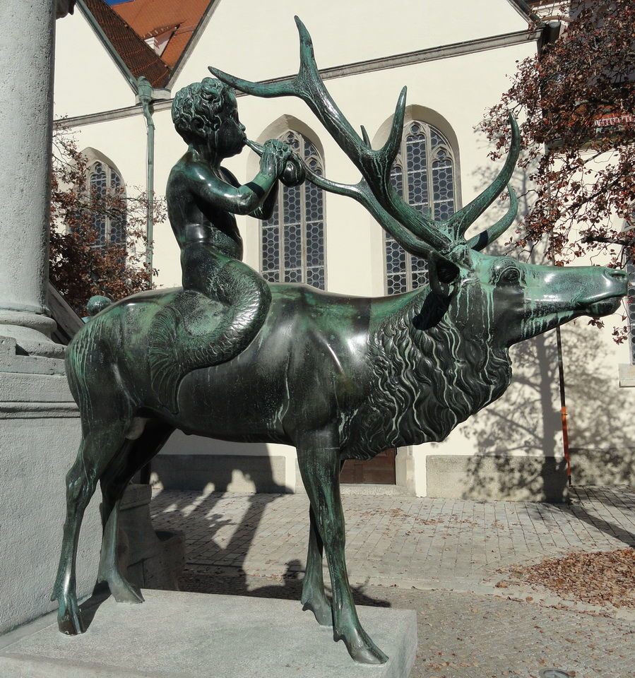 St.Mang-Brunnen_(Kempten)_(2).jpg