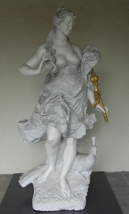 Stadtmuseum_Simeonstift_Tietz,_Juno.jpg