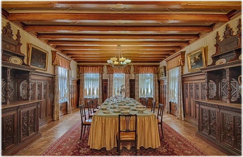 stolovaya-massandrovskogo-dvortsa.jpg