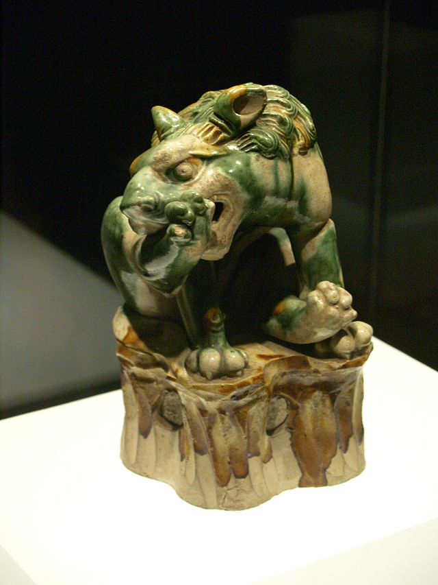 Tang_sancai_lion.jpg