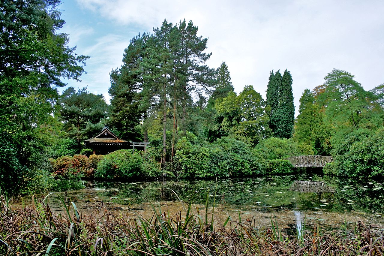 Tatton_Park_gardens_2009-7.jpg