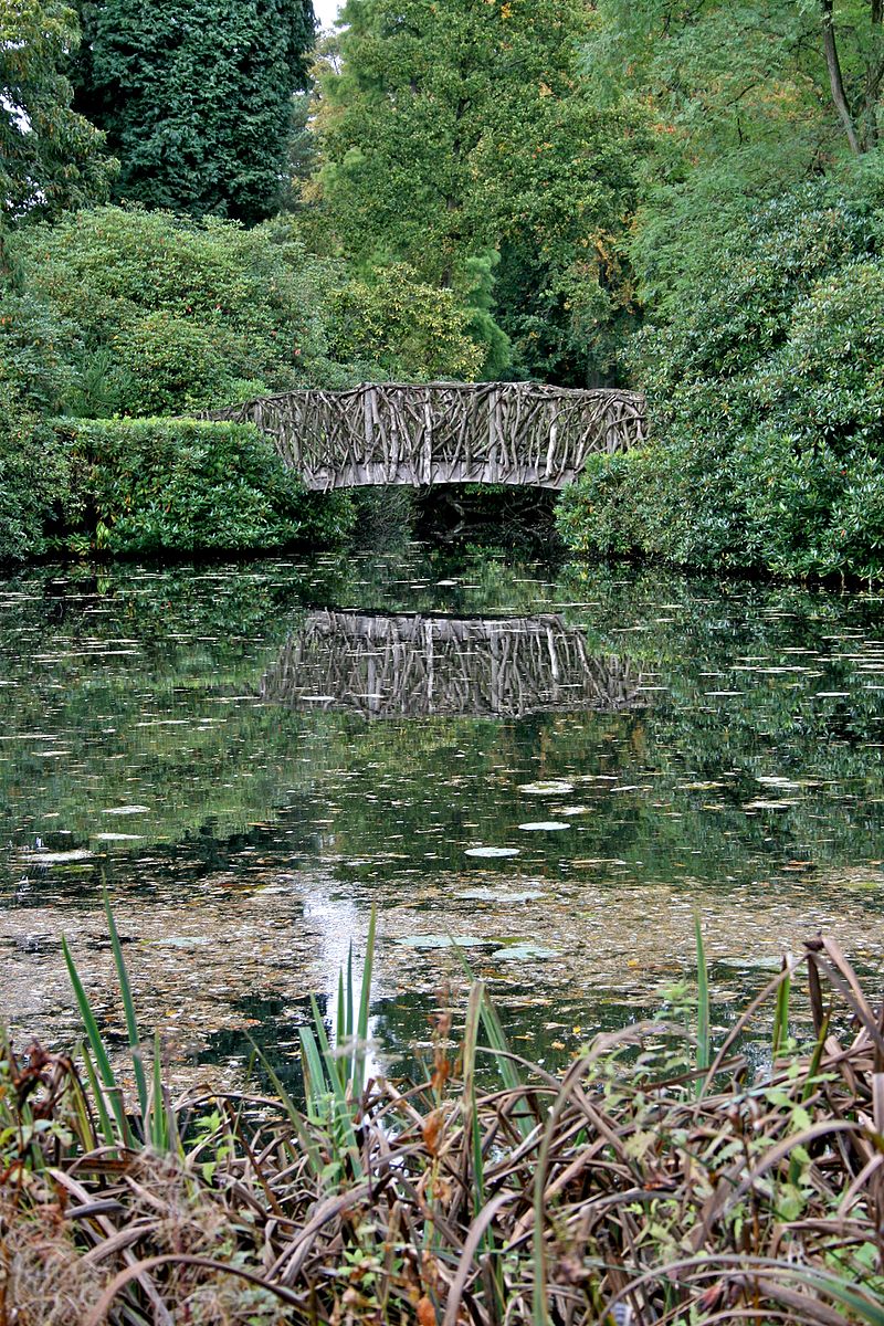Tatton_Park_gardens_2009-8.jpg