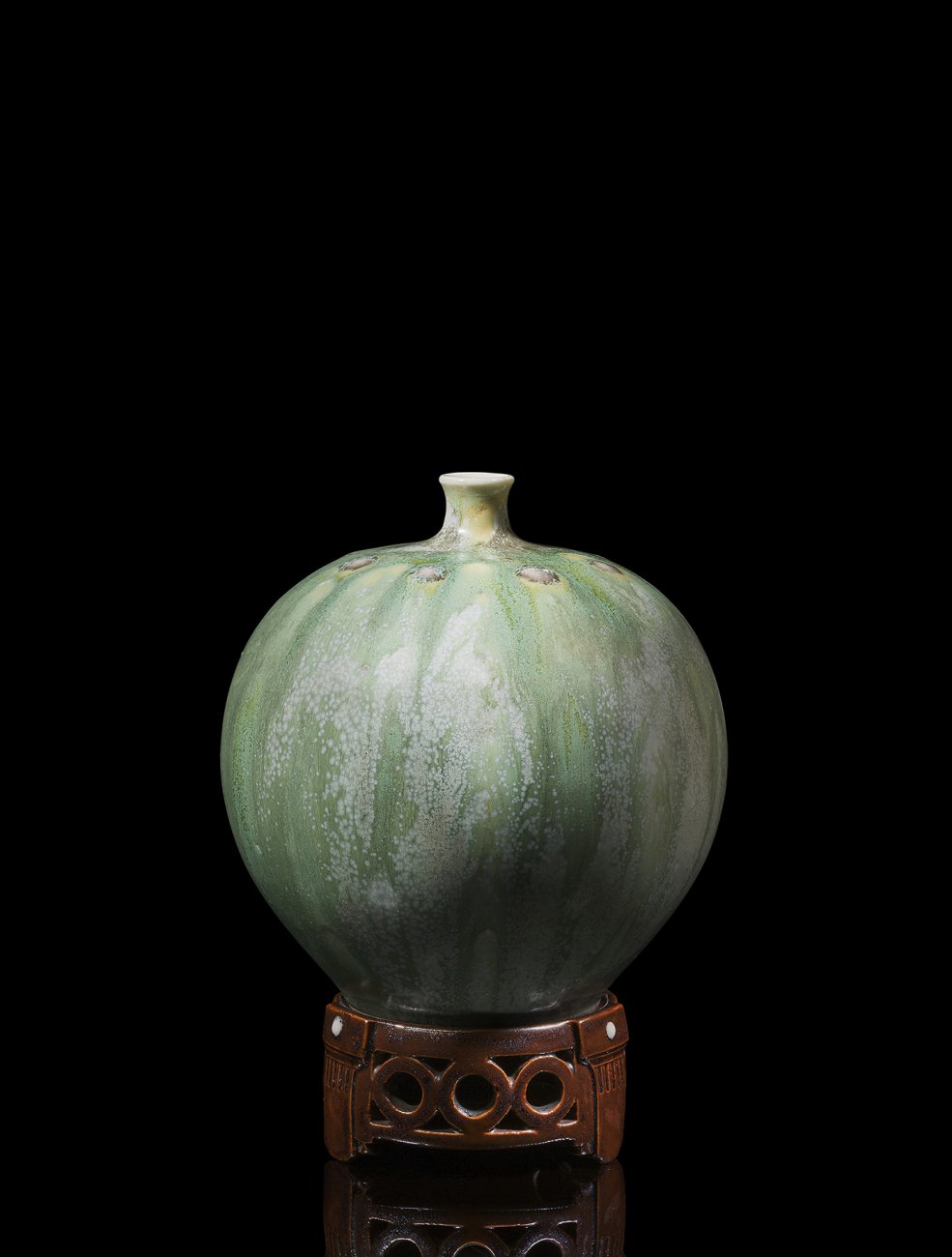 Taxile-Doat-Vase-on-stand-1903-1904-1.jpg