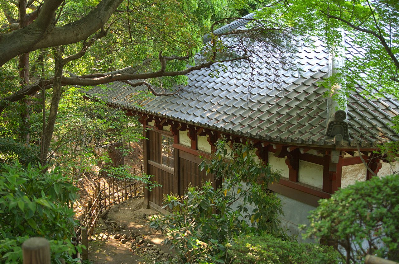 Tetsugakudo_Park(Philosophy_Hall_Park)_-_哲学堂公園_-_panoramio_(3).jpg