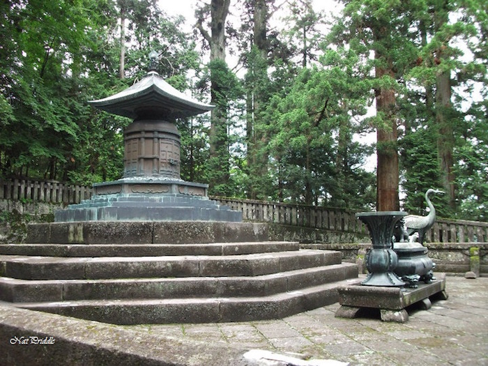 Toshogu-shrine-Nikko-6.jpg