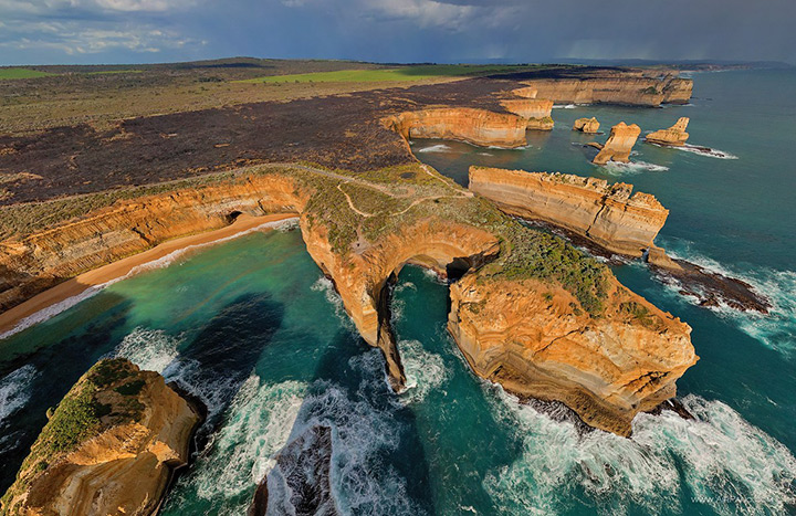 twelve-apostles-australia.jpg