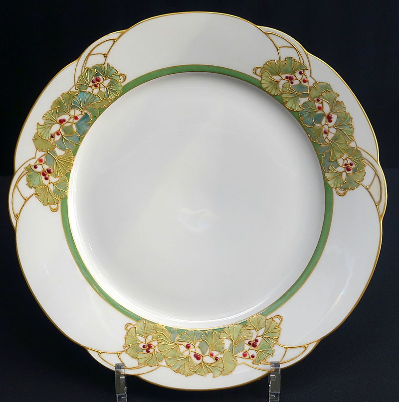Unidentified_plate,_KPM_Berlin,_c._1900_-_Bröhan_Museum,_Berlin_-_DSC04100.JPG