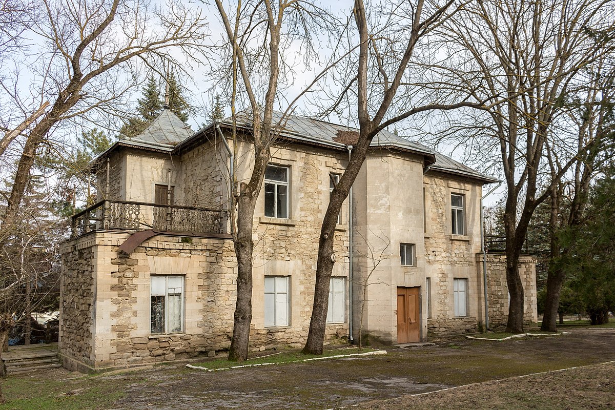 Vila_familiei_Romanov-1.jpg