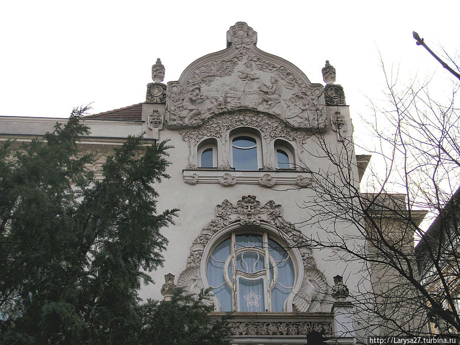 Villa-Alberta-Kyorossi.jpg