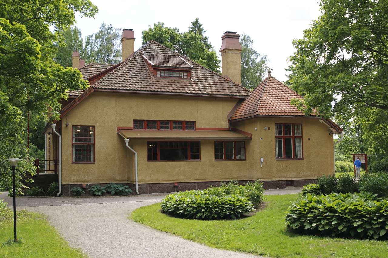 Villa Elfvikin luontotalo.jpg