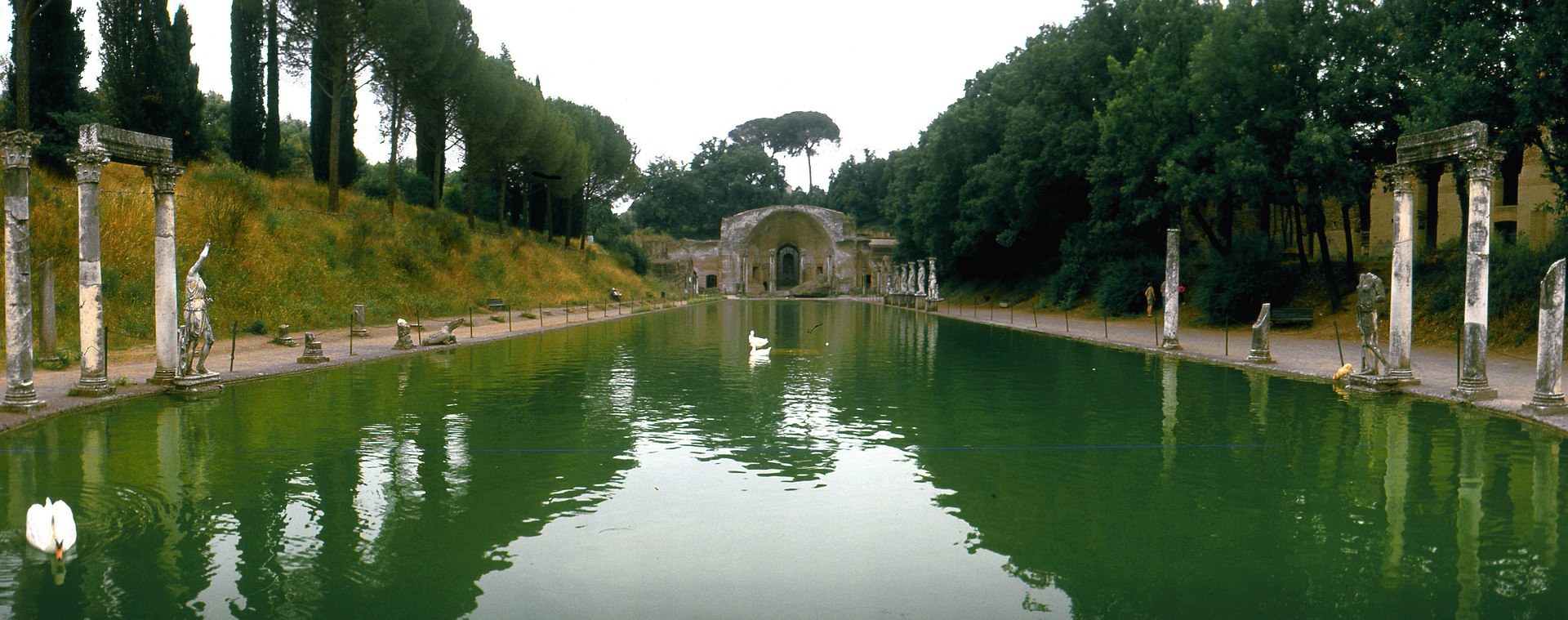 Villa_Adriana,_panorámicas_(1995)_01.jpg