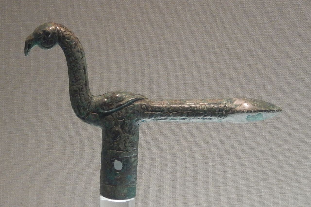Warring_states_bird_stick_head.jpg