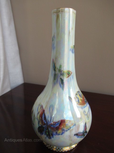 Wedgwood_Lustre_Vase_by_Daisy__as481a282b.jpg
